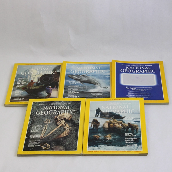 Vintage Lot of 5 National Geographic Magazines Jan March April May & June 1984
