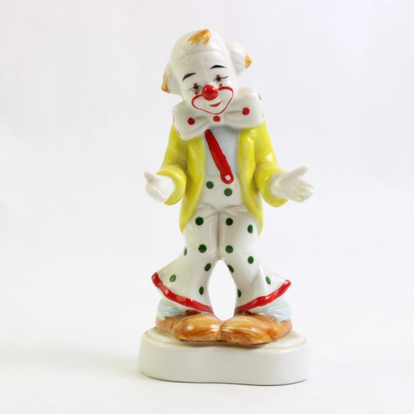 Vintage Homco Porcelain 6" Figurine Clown with Yellow Coat #1445