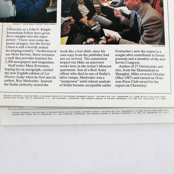 Lot of 2 Vintage National Geographic Magazines 1990 March & April