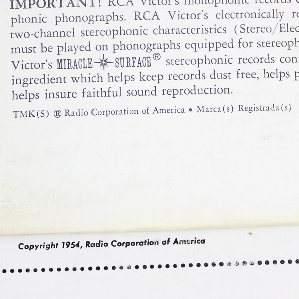 Lot of 2 VTG 12" Vinyl Record Albums Harry Belafonte Calypso Mark Twain Folk