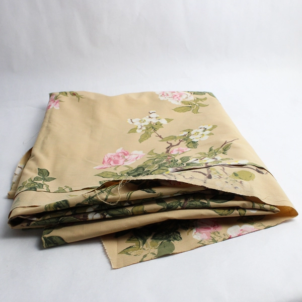 1 Piece VTG Woven Wide Back Percale Fabric 104" W x 1 1/3 Yd MET Museum Birdsong