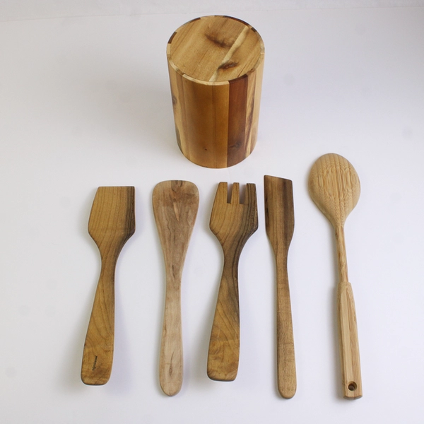 6 Piece Lot Wooden Cooking Utensils and Holder