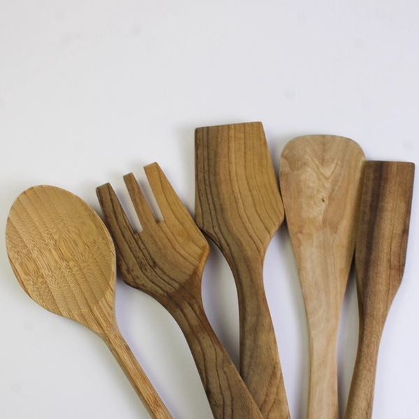 6 Piece Lot Wooden Cooking Utensils and Holder