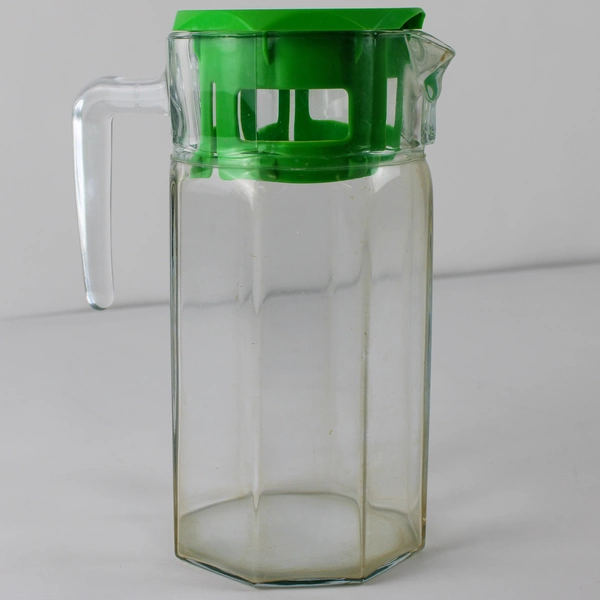Pasabahce Octagon Glass Pitcher With Green Plastic Lid 9 Inches Tall 1 Quart