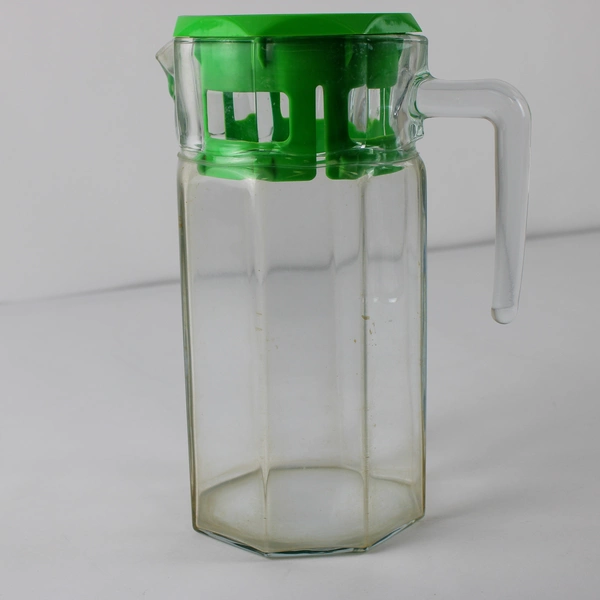 Pasabahce Octagon Glass Pitcher With Green Plastic Lid 9 Inches Tall 1 Quart