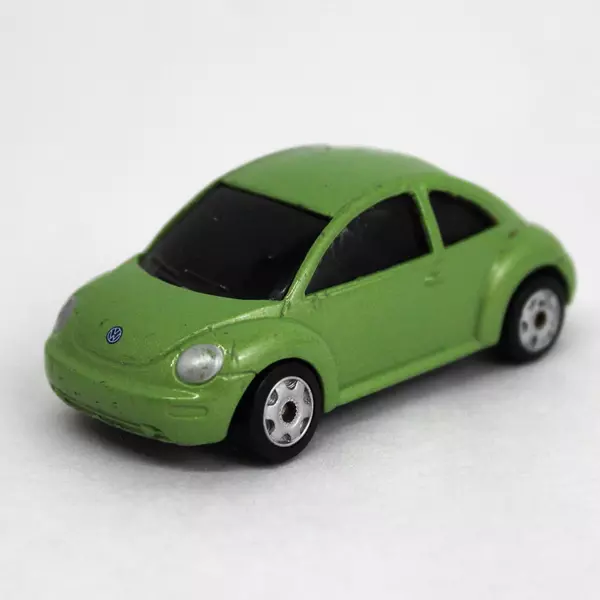 Maisto Volkswagen New Beetle Green Die Cast Diecast 1:64