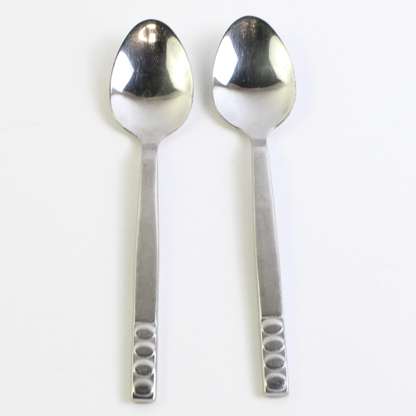 Lot of 2 Teaspoons 7" Pier 1 Imports Portfolio 18/8 Stainless Steel Circles