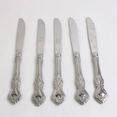 Lot of 5 Dinner Knives 8 7/8" Reed & Barton Marlborough Heritage Mint Stainless