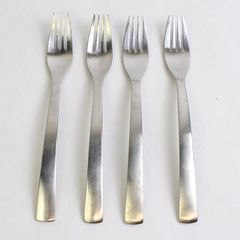Lot of 4 Salad Forks 7" Gourmet Settings Park Carry On Matte 18/10 Stainless 