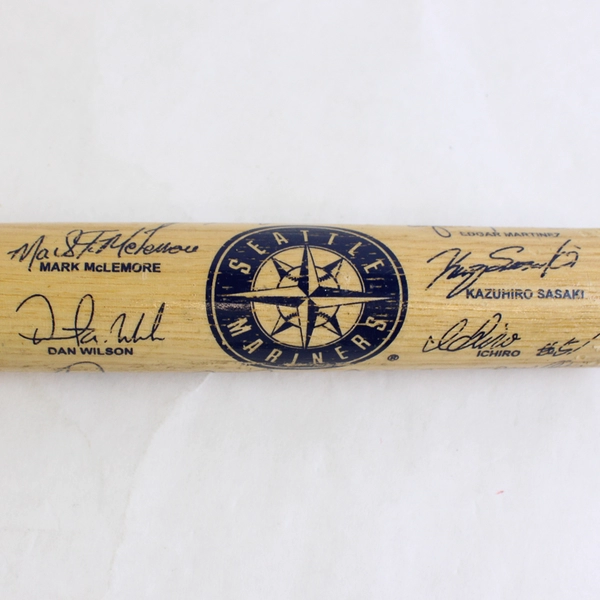 Seattle Mariners Mini Wood Baseball Bat Souvenir Collectible 18" 2002 MLBPA