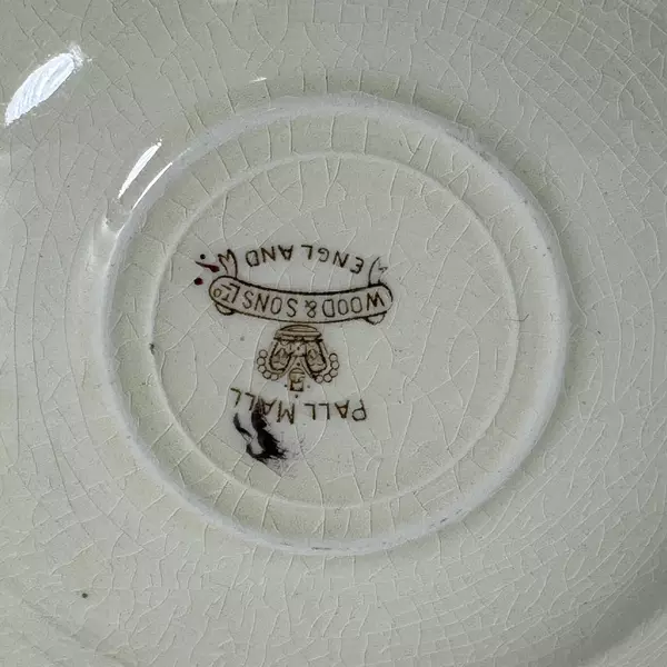 Set of 5 Wood And Sons Pall Mall Red Band Cups And Saucers