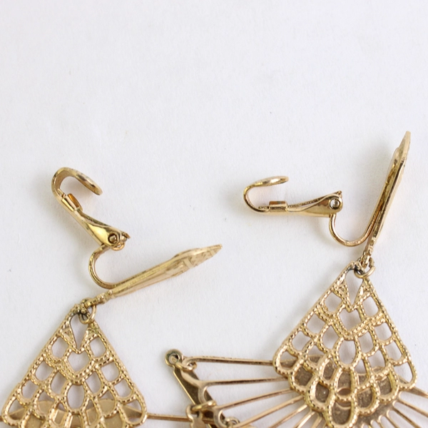 Pair of Gold Brass Metal Fringe Chandelier Earrings Fashion Jewelry Art Deco