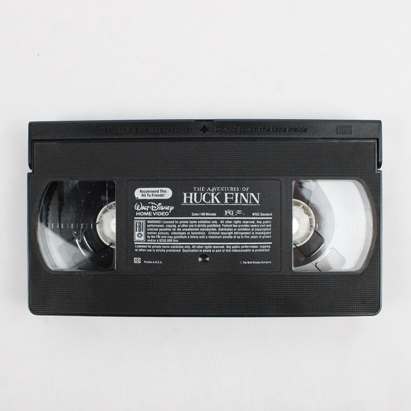 The Adventures Of Huck Finn VHS Tape Starring Elijah Wood 1993