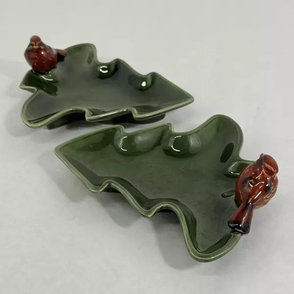 Set of 2 Tii Collection Green Tree with Cardinal Trinket Dishes