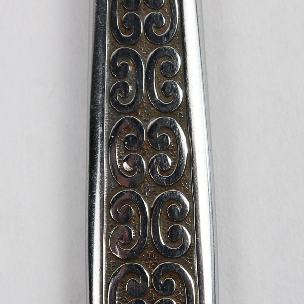 Lot Of 5 International Silver Serenata Stainless Flatware Modern Solid Knife