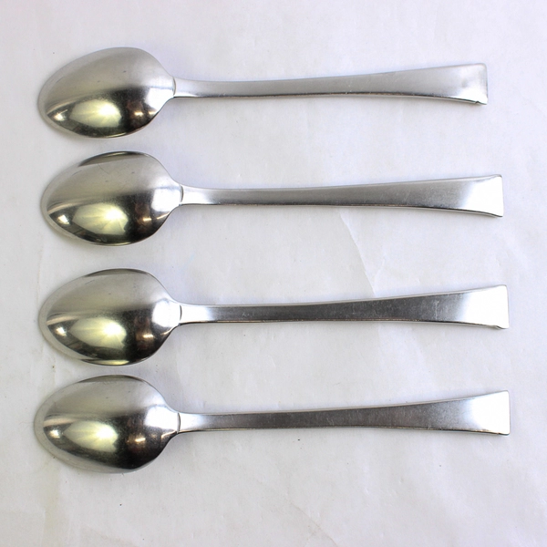 Lot of 4 Cambridge CBS98 8 1/8" Place Oval Soup Spoon, 18/8 Stainless Satin 