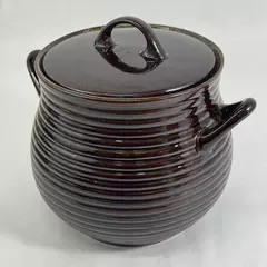 Crate And Barrel Brunswick Ribbed Two Handle Brown Bean Pot
