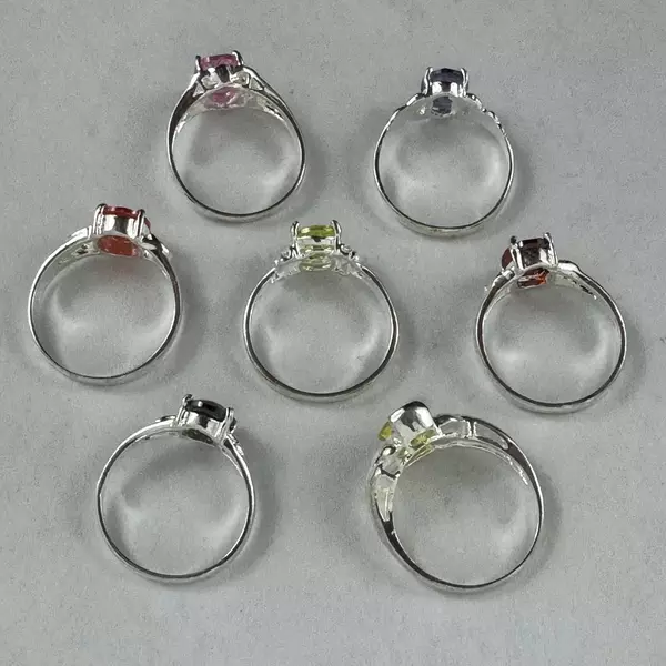 Lot of 7 Silver Tone Women's Gemstone Rings Sizes 7.5- 8.5