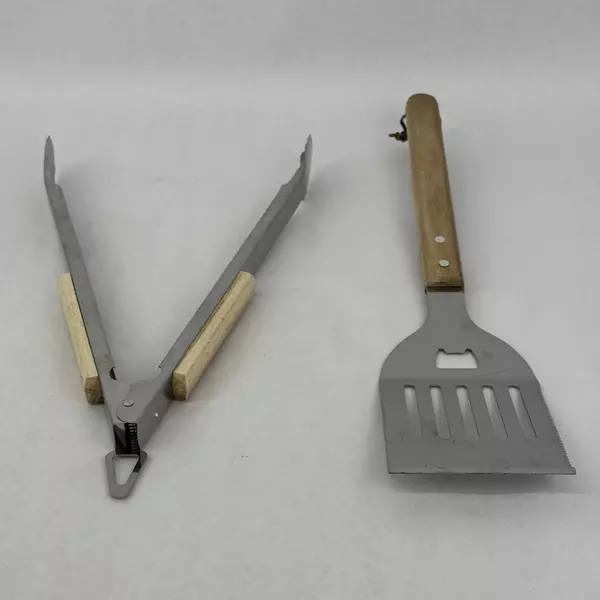 Unbranded Grilling Spatula and Grilling Tongs