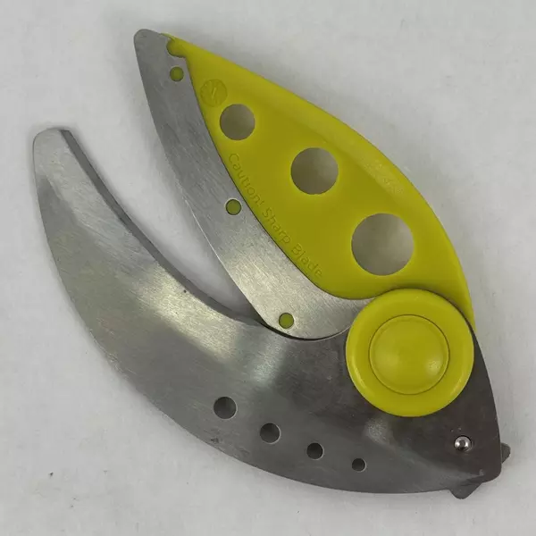 Yellow Chef'N Herb And Greens Cutter And Stripper