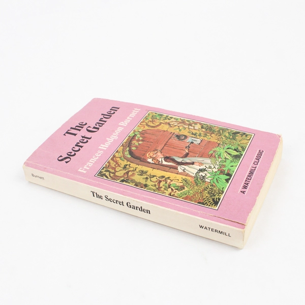 The Secret Garden by Frances Hodgson Burnett 1987 Vintage Paperback