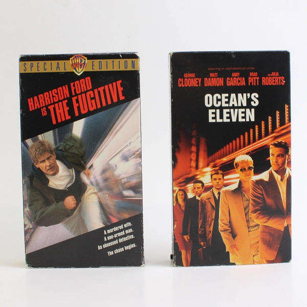 Lot Of 2 Warner Bros VHS: Ocean's Eleven 2001 & The Fugitive 1993