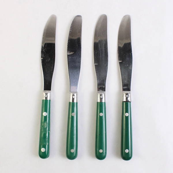 Lot of 4 Washington Forge Mardi Gras Dinner Knives Hunter Green Handles