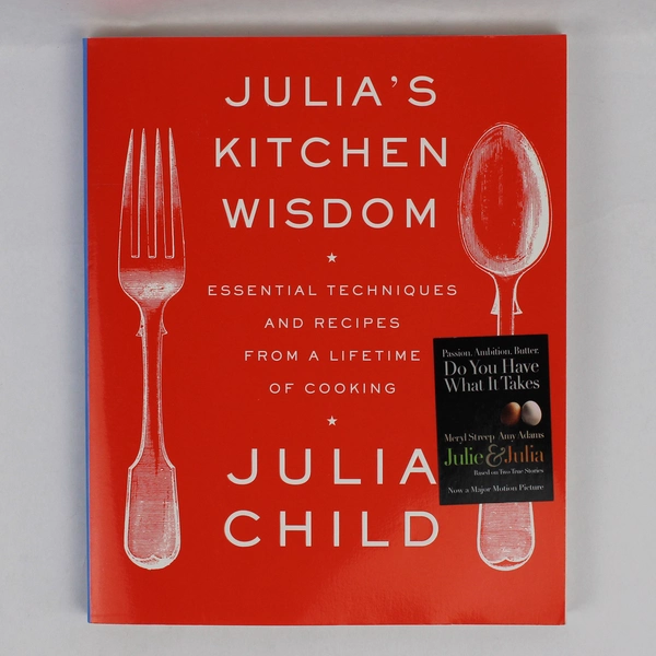 Julia's Kitchen Wisdom by Julia Child with David Nussbaum 2009 Paperback