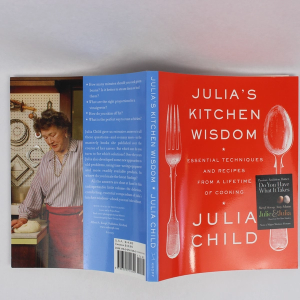 Julia's Kitchen Wisdom by Julia Child with David Nussbaum 2009 Paperback