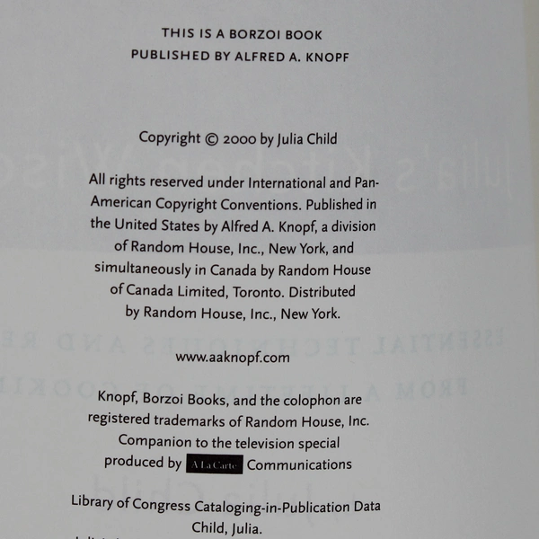 Julia's Kitchen Wisdom by Julia Child with David Nussbaum 2009 Paperback