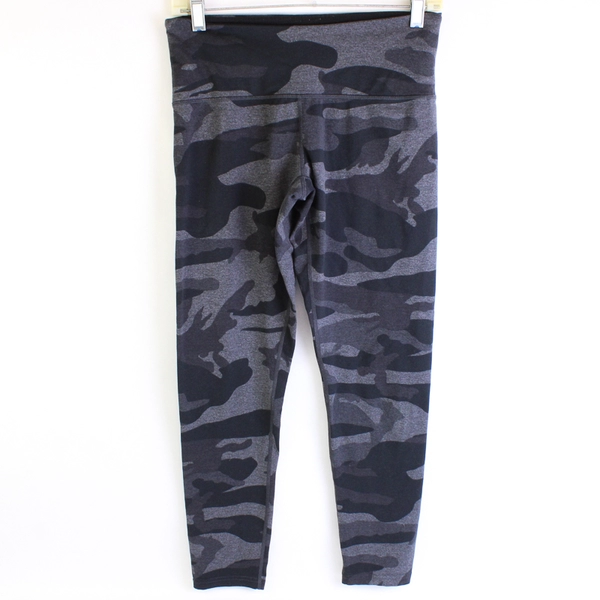 Tuff Athletics Women's Elastic Waist Skinny Leg Black Camo Leggings Size S