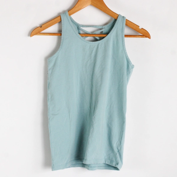 Old Navy Lot of 2 Girl's Athletic Tank Tops Size XL (16)  Fitted & Luxie