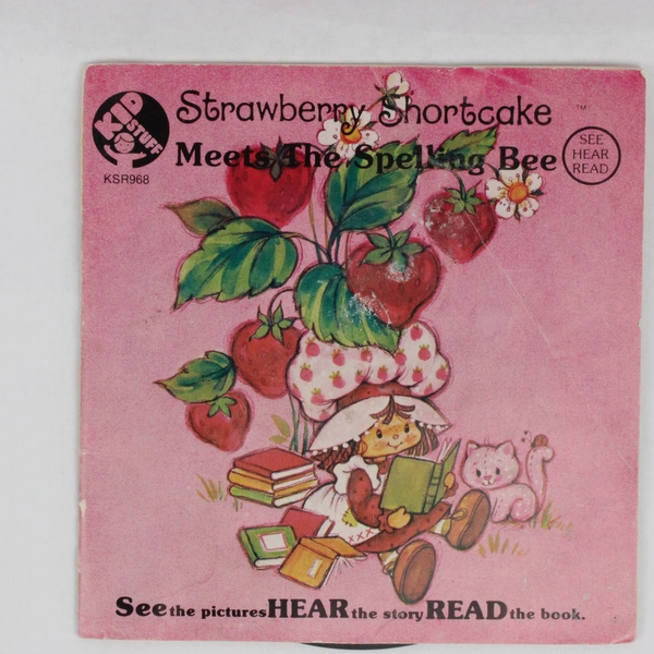 Strawberry Shortcake Meets The Spelling Bee Book & 33 1/3 RPM Record KSR968