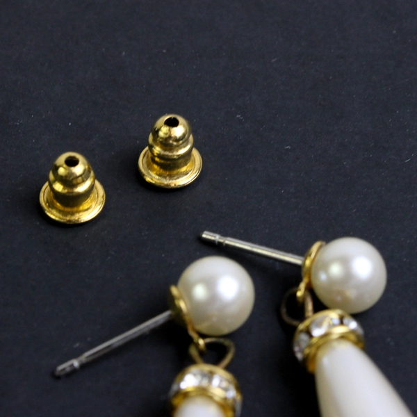Unmarked White Faux Pearl Drop Earrings Gold-Tone Metal