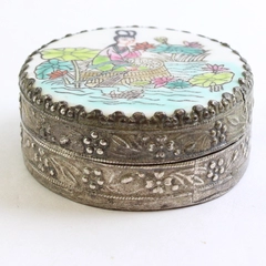 Vtg Silver Plated Chinese Pill Box With Mirror Geisha Lotus Pattern 2.25 Inch