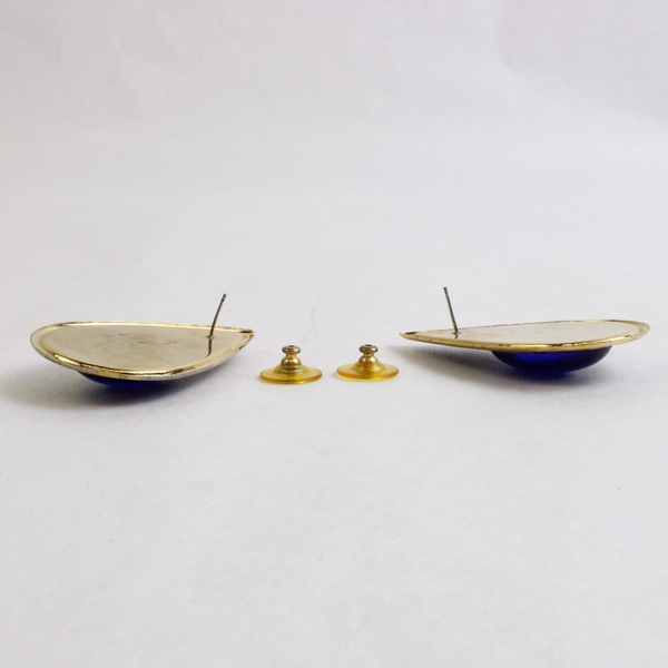 Unmarked Black Enamel Blue Stone Gold-Tone Teardrop Stud Earrings