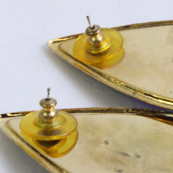 Unmarked Black Enamel Blue Stone Gold-Tone Teardrop Stud Earrings