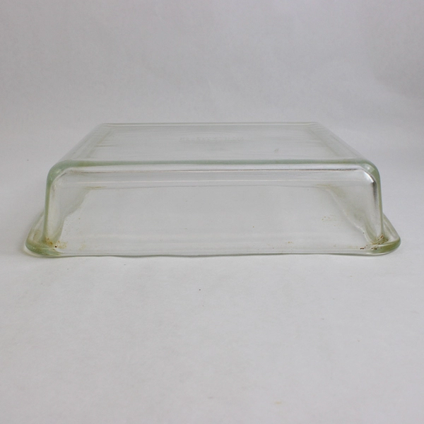 Pyrex 8 x 8 Clear Square Glass Baking Dish with Handles 222