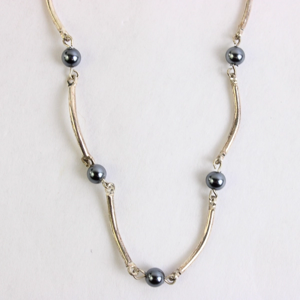 Vintage Carolee Silver-Tone Station Chain Necklace 16" Length