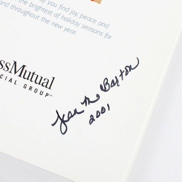 Long May She Wave: A Graphic History of the American Flag 2001 Hardcover