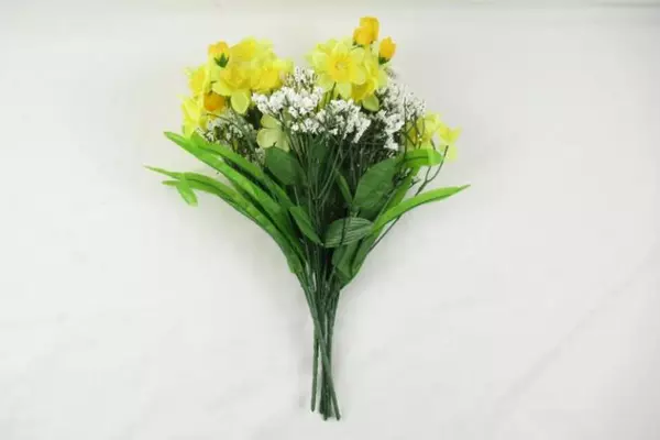Lot of Yellow Artificial Flowers Bouquets Silk Daffodils & Ranunculus Decor