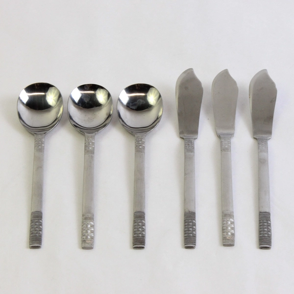 Lot Of 6 Unbranded Japan Flatware Basketweave 3 Butter Knives 3 Sugar Spoons