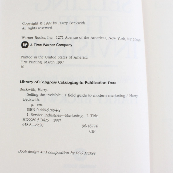 Selling the Invisible Field Guide to Modern Marketing Harry Beckwith 1997 HC DJ