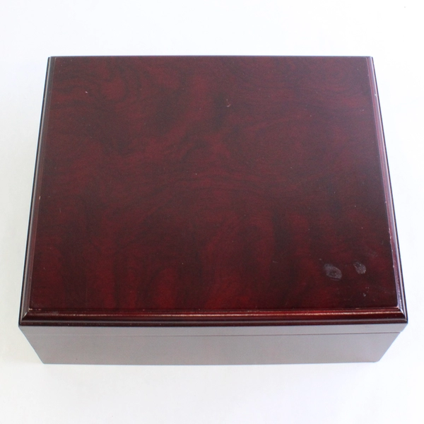 Vintage Cedar Cigar Humidor No Hygrometer or Humidifier Cherry Color