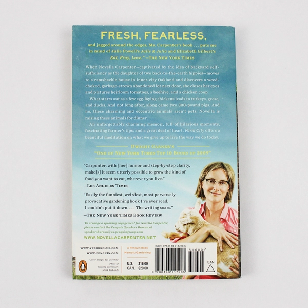 Farm City The Education of an Urban Farmer by Novella Carpenter 2010 Paperback