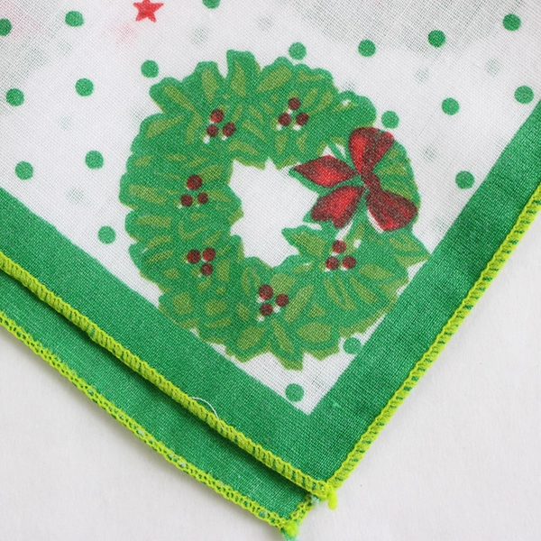 Set Of 12 Lintex Co Green/White Christmas Wreath Pattern Cloth Napkins 17" x 17"