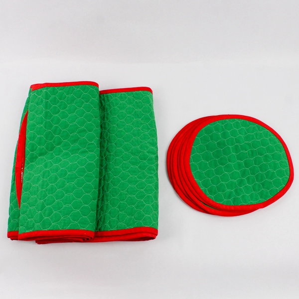 Lot Of 8 Matching Handmade Christmas 2 Table Runners & 6 Round Potholders