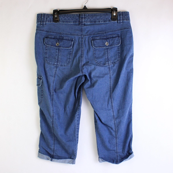 Style & Co. Medium Wash Denim Cargo Capris Women's Size 8