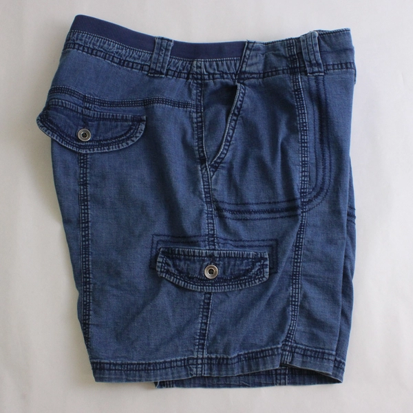 Style & Co. Medium Wash Denim Cargo Shorts Women's Size 8