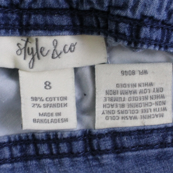 Style & Co. Medium Wash Denim Cargo Shorts Women's Size 8